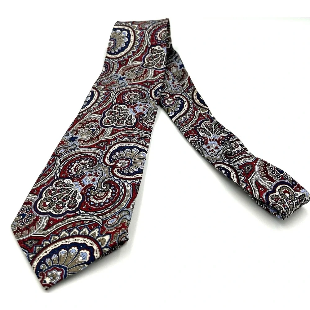 Chaps 100% Silk Hand Made Men's Neck Tie Maroon Blue Paisley 3.5 Width 58 Length